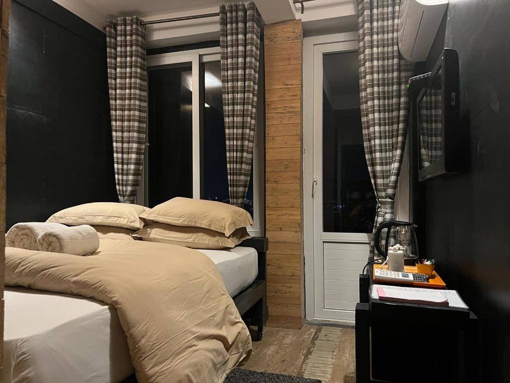 Gusto Accommodation Pokhara Luaran gambar