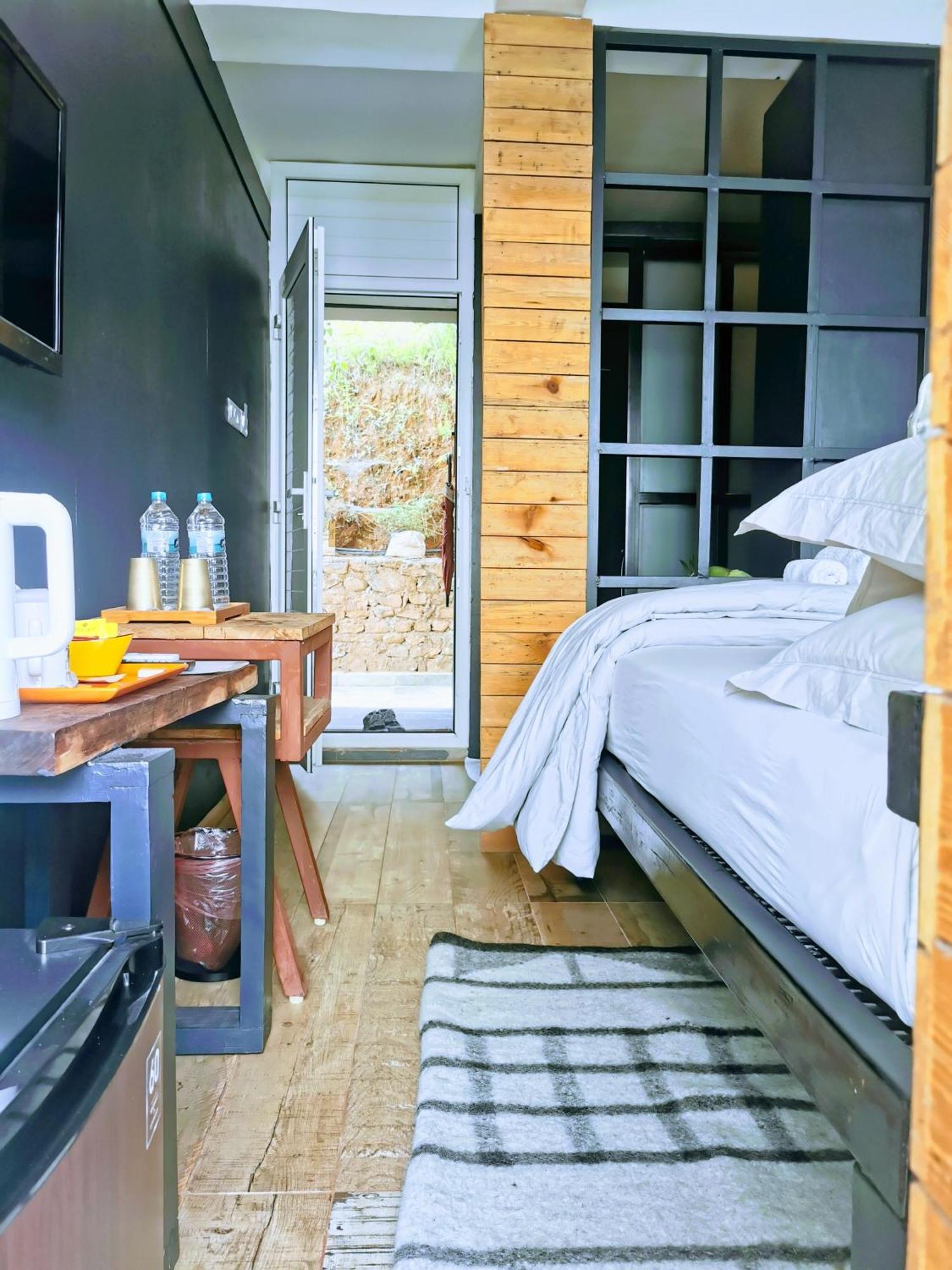 Gusto Accommodation Pokhara Luaran gambar