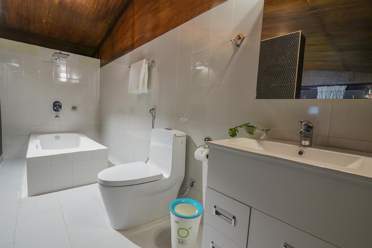 Gusto Accommodation Pokhara Luaran gambar